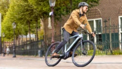 Yamaha Wabash RT Gravel E-Bike 17 Yamaha Wabash RT Gravel E-Bike -Outlet MotoGear Pro Store 2022 Yamaha WABASH RT EU Blue Steel Action 006 03 71899.1699613875