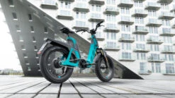 Yamaha Booster 'Road Legal' Urban E-Bike -Outlet MotoGear Pro Store 2023 Yamaha BOOSTER EU Aqua Accessorized static 003 03 09840.1699612892