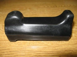 Genuine Yamaha YBR 125 Footrest Rubber Cover 5VLF741300 -Outlet MotoGear Pro Store 5VLF74130000 002 72992.1492528295